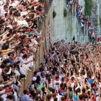 5c8b6f252400006d054d7852