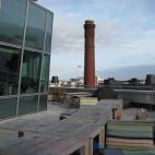 En la azotea del edificio, con vistas al Gran Canal de Dublín y a otras zonas de la ciudad, los empleados pueden hacer barbacoa siempre que el tiempo acompañe.