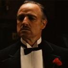 Francis Ford Coppola y Marlon Brando. Poco m&aacute;s que a&ntilde;adir. Don Vito Corleone ser&aacute; reconocido por los siglos de los siglos. Esta pel&iacute;cula consigue lo que pocas... que la gente repita indiscriminadamente 'I believe in A...