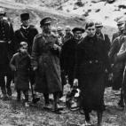 Refugiados espa&ntilde;oles llegan a Francia.