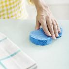 La Asociación del Alzhéimer afirma que a las personas con la enfermedad les cuesta llevar a cabo tareas cotidianas, como limpiar o jugar.