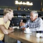 Tanto a la hora de hablar como de escribir.