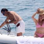 5c8b5959360000c81a6cdc28