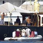 5c8b5965240000f7054d408d