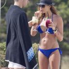 5c8b5969240000f7054d4093