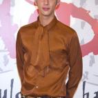 5c8a4acd250000580680f3f3