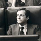 El adiós de Adolfo Suárez a la presidencia del Gobierno se produjo tras las guerras intestinas en UCD y unas semanas antes del 23F. Pero antes de ese gesto de Suárez, varios miembros de su Gabinete abandonaron las responsabilidades asumidas,...