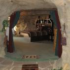 Los huéspedes tienen a su disposición duchas de cataratas, jacuzzi, televisión y vistas hacia Arizona, Nuevo México Utah y Colorado.