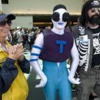 5c8b59012000009d03708813