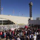 Es el último gran escándalo de la administración valenciana. El Gobierno valenciano ha decidido cerrar RTVV tras anularse el ERE que hizo el ente público. En un primer momento, el ERE contemplaba el despido de 1.198 trabajadores con el obje...