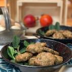 INGREDIENTES: carne picada, hierbabuena fresca, huevo, sal, pimienta negra, nuez moscada y pi&ntilde;ones. Prep&aacute;rala siguiendo esta receta.﻿