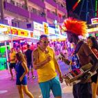 5c8b2cbb2300000401244ba7