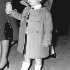 5c8abcee2000009d036fa7b9