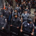 Protestas ciudadanas cerca del Palacio de Guanabara en Rio de Janeiro, producidas el pasado lunes 22 de julio. La Policía y los manifestantes antigobierno chocaron en las inmediaciones del Palacio, que acogía la ceremonia de bienvenida del Pap...