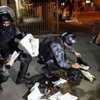 Protestas ciudadanas cerca del Palacio de Guanabara en Rio de Janeiro, producidas el pasado lunes 22 de julio. La Policía y los manifestantes antigobierno chocaron en las inmediaciones del Palacio, que acogía la ceremonia de bienvenida del Pap...