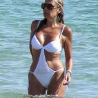 5c8aa1ea2500000a06816d3d