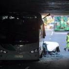 5c8b73ef240000f7054d84da