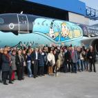 El personal de Brussels Airlines y Moulinsart ha trabajado durante meses para adecuar este A320 con motivos de "El tesoro de Rackham El Rojo".