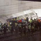 5c8ac7112500000704c9a0d4