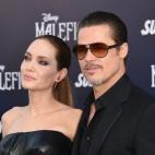 Angelina Jolie admite que estar casada con Brad Pitt y tener seis hijos con él es un "trabajo difícil". La pareja está junta desde 2005, y en 2014 contrajeron matrimonio.