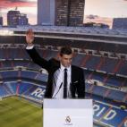 5c8a6eab250000520681235c