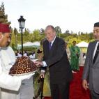 El rey llega al Palacio Real de Huéspedes de Souissi, su residencia durante el viaje oficial.