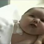 El decimocuarto hijo de Tatyana Barabanova nació en septiembre de 2007 en Rusia. Pesó 7,76 kilos, pero los demás retoños de Nadia no se quedaron atrás: alcanzaron de media los 5 kilos.