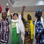 Desde su salida de Paquistán, ha participado en varias conferencias internacionales en las que ha defendido la paz y la educación de los niños, pidiendo a los dirigentes mundiales "¡que envíen libros, no armas!" a los países pobres.