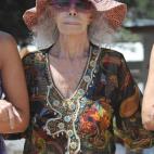 5c8b6b4e2300005300e8258d