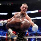 5c8a9b0f3b000072066c3136