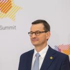 El primer ministro polaco, Mateusz Morawiecki, tiene sustento en el PiS + Porozumienie + SP.
