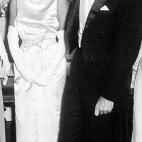 Jackie demostró que se puede repetir vestido. Se lo puso apenas dos meses después en una recepción con el embajador de Japón, en junio de 1961.