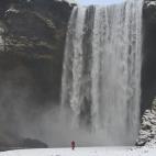 5c8b2693360000a61b6c9839