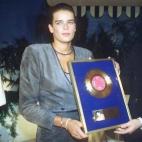 5c8b2cd02500000d04ca3ade