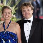 5c8b7d7a2300007f0124de19