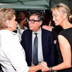 Corinna con la dise&ntilde;adora venezolana Carolina Herrera.