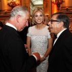 Corinna en un evento ben&eacute;fico presidido por Carlos de Inglaterra.