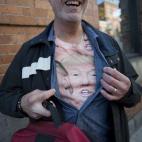 5c8b28dc240000f7054d01d2