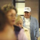 5c8b28dd2500000d04ca32df