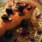 Ingredientes: queso de untar, yogures, huevos, az&uacute;car, harina de reposter&iacute;a y mantequilla para engrasar el molde.Sigue aqu&iacute; la receta