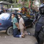 5c8ae9a3240000f7054ca8f1