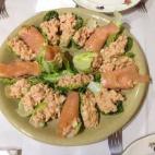 Parar prepararlos sólo hacen falta palitos de cangrejo y salsa rosa. Mira aquí cómo hacerlo.