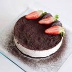 Ingredientes: galletas Oreo, nata para montar, az&uacute;car, mascarpone, gelatina y fresas.Sigue aqu&iacute; la receta