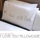 SE NECESITAN: una funda de almohada blanca lisa y rotuladores de colores.Mira C&Oacute;MO HACERLO