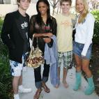 5c8acd902400004205a3b763