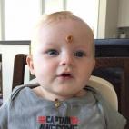 "Los Cheerios están cubiertos con pegamento".