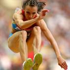 5c8b8280360000ba1a6d42fe