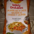 Lo de los macarrones ya no hace ni que alcemos la ceja, pero que le añadan jalapeño es, cuanto menos, curioso. Vía Linhieta (Imgur)