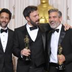 5c8a8841250000bd05814161