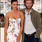 5c8b583e230000dd04248003